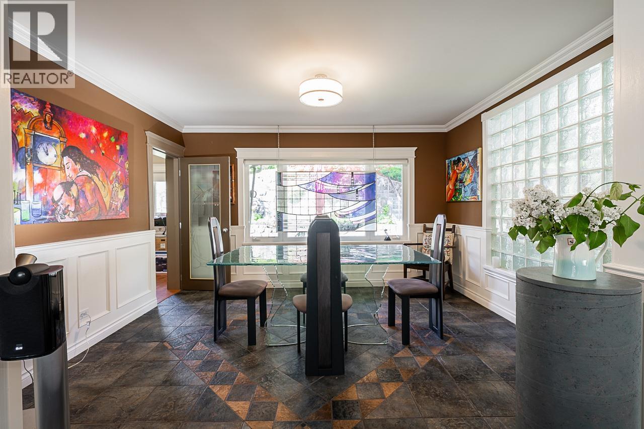 5823 Highfield Drive, Burnaby, British Columbia  V5B 1E4 - Photo 9 - R3055832