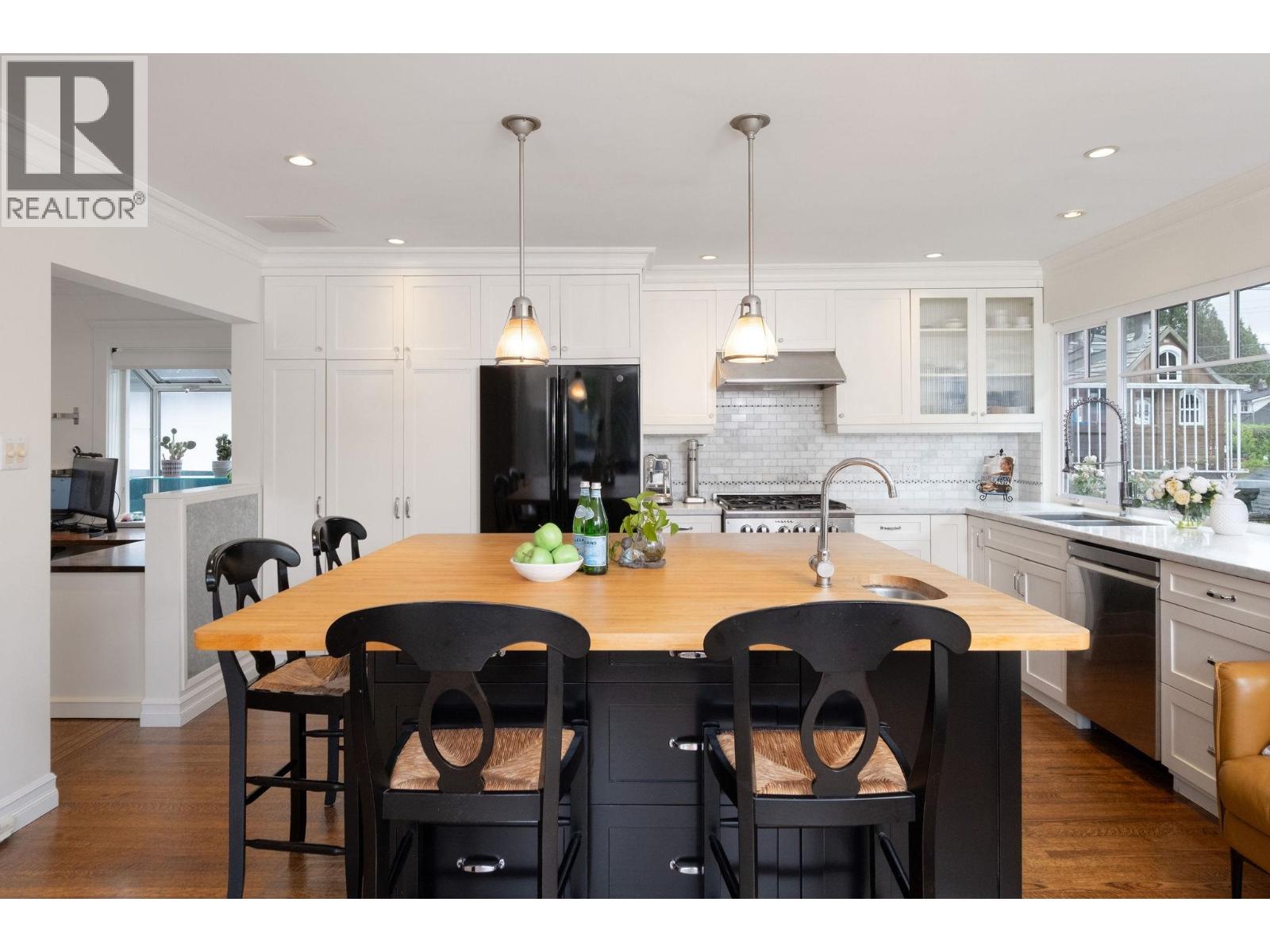 445 W 26th Street, North Vancouver, British Columbia  V7N 2G9 - Photo 15 - R3055844