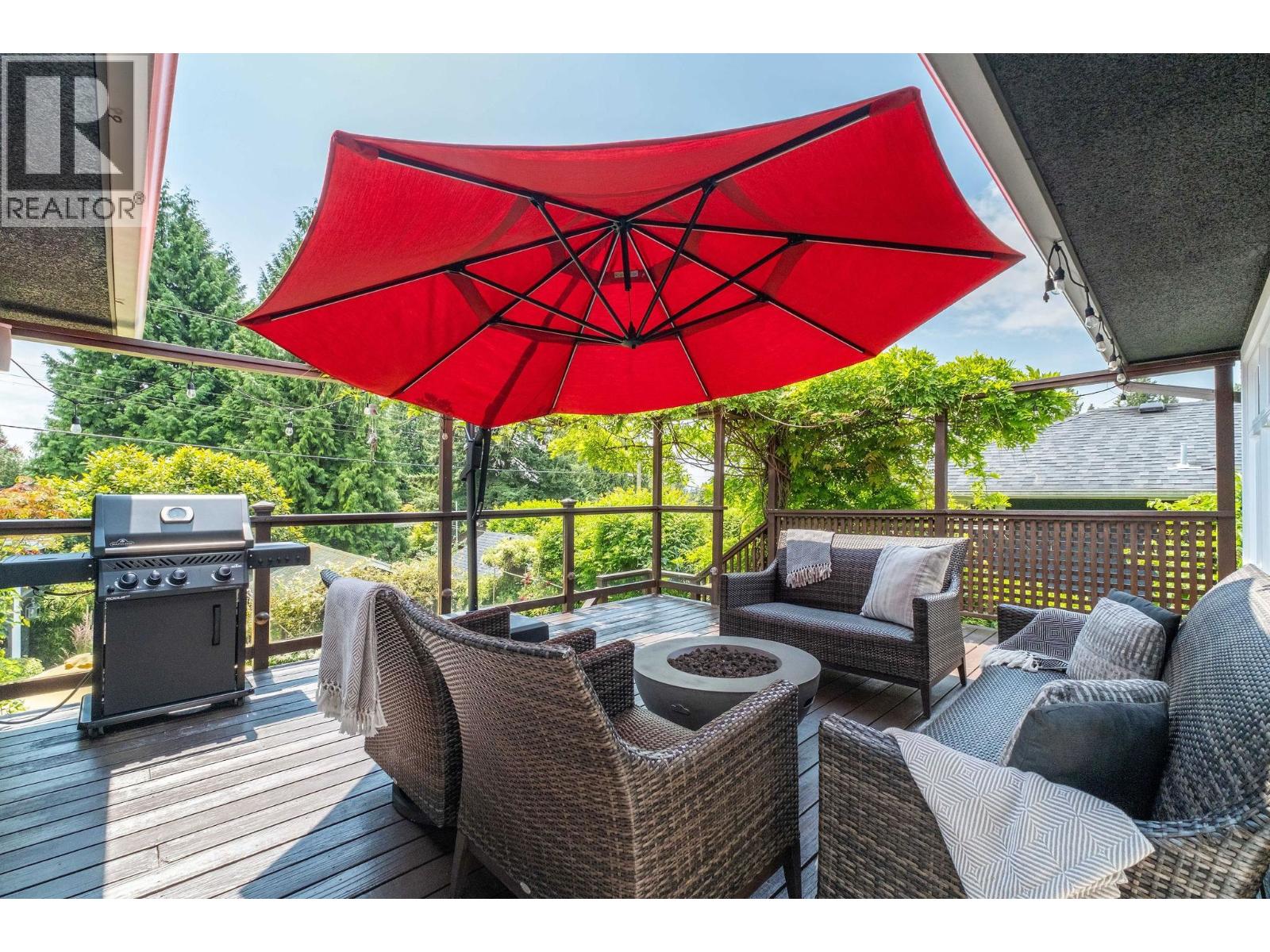 445 W 26th Street, North Vancouver, British Columbia  V7N 2G9 - Photo 34 - R3055844