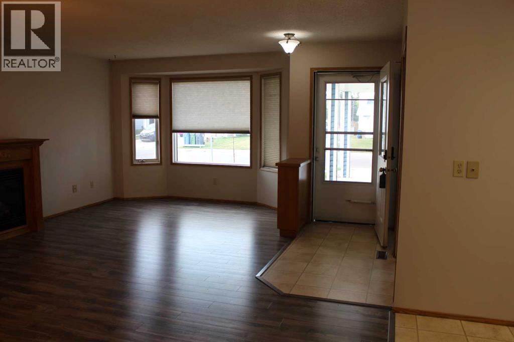 202 Ebert Close, Red Deer, Alberta  T4R 2C5 - Photo 4 - A2255992