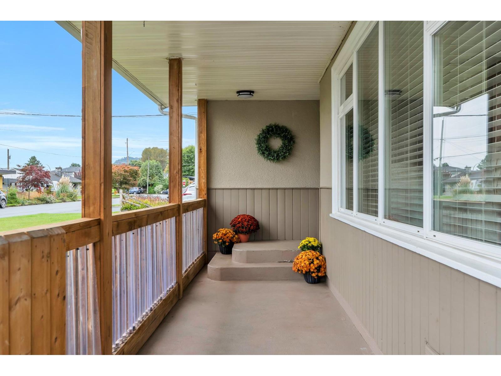 45741 Berkeley Avenue, Chilliwack Proper West, Chilliwack, British Columbia  V2P 3N1 - Photo 6 - R3055054