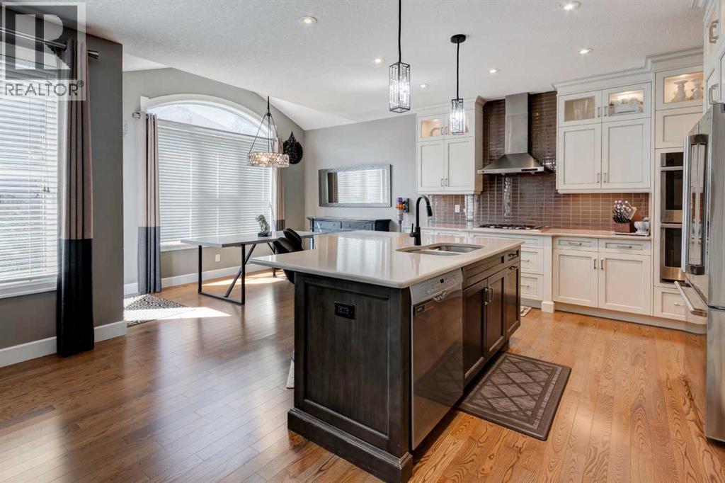 923 Windsong Drive Sw, Airdrie, Alberta  T4B 0N5 - Photo 7 - A2261197