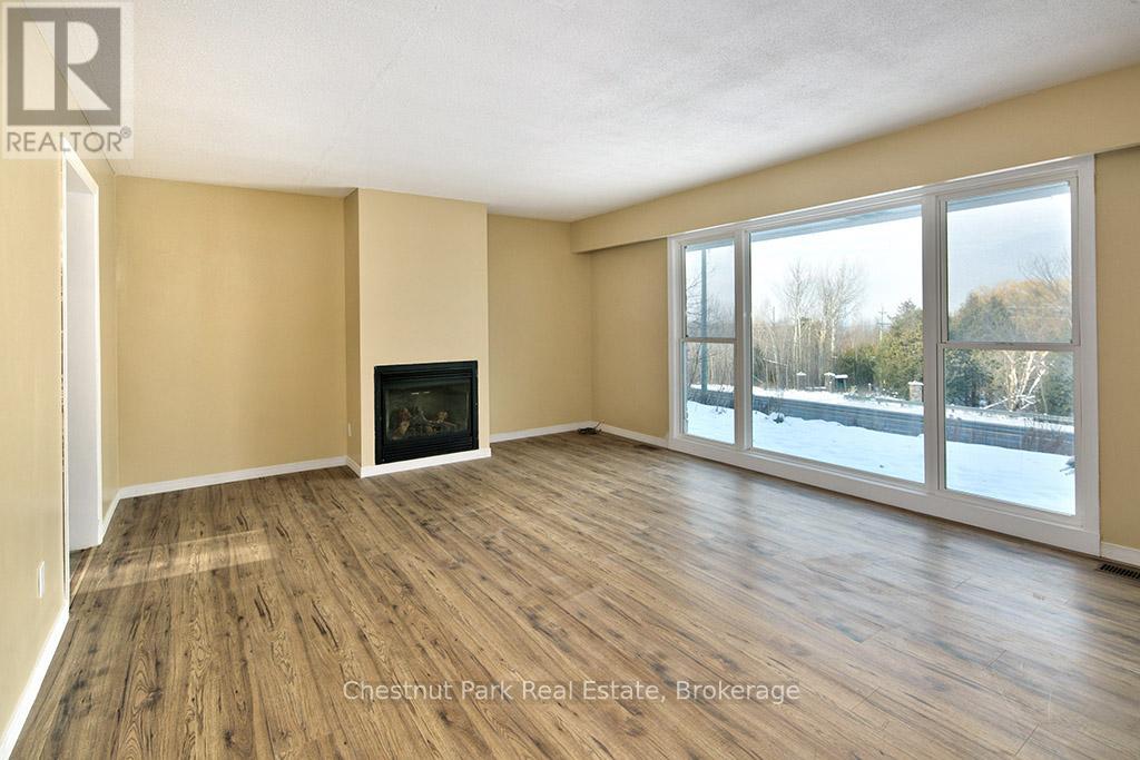 207070 Highway 26, Meaford, Ontario  N4L 1W7 - Photo 4 - X12448092