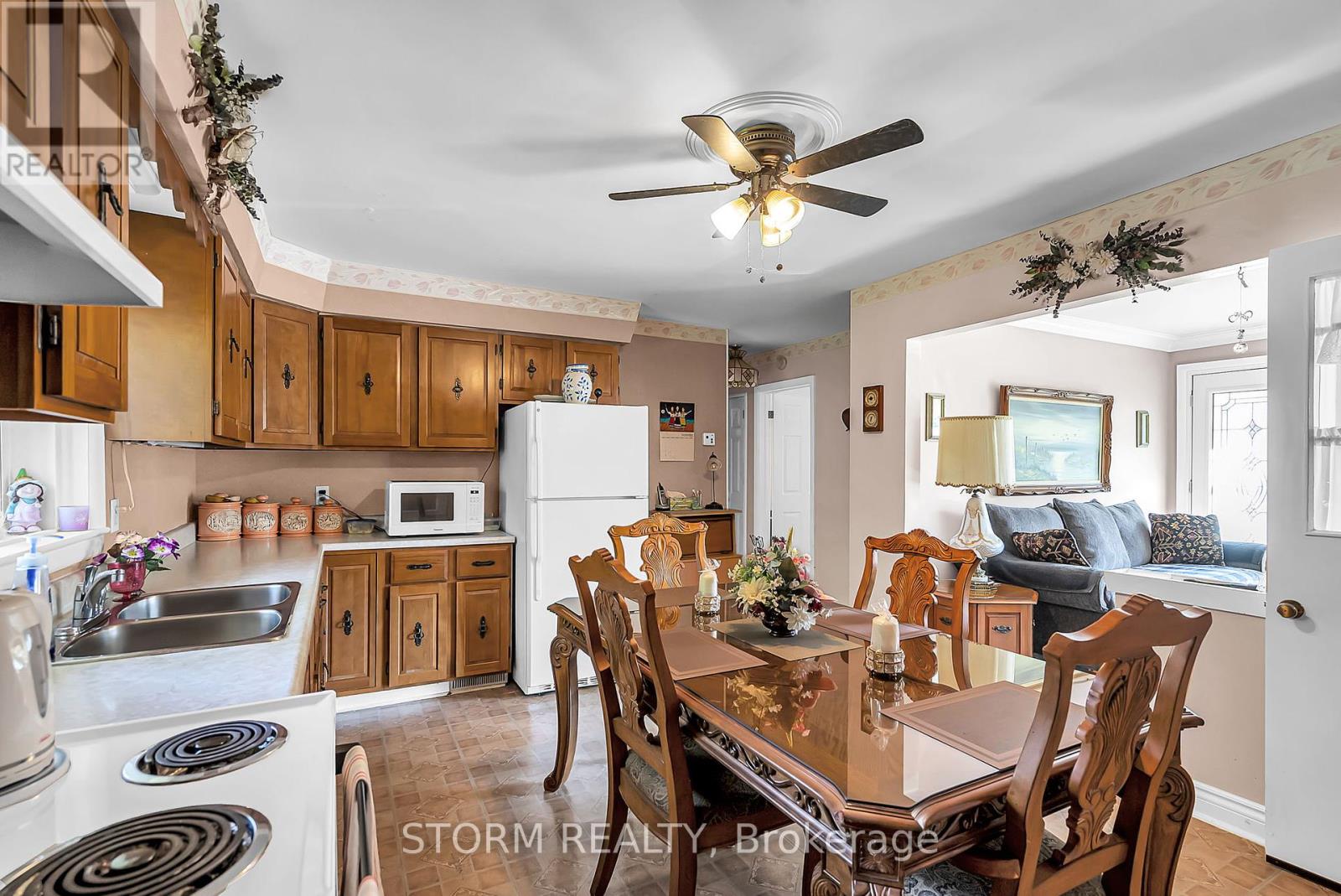 1342 Newark Avenue, Cornwall, Ontario  K6J 4X2 - Photo 10 - X12448107