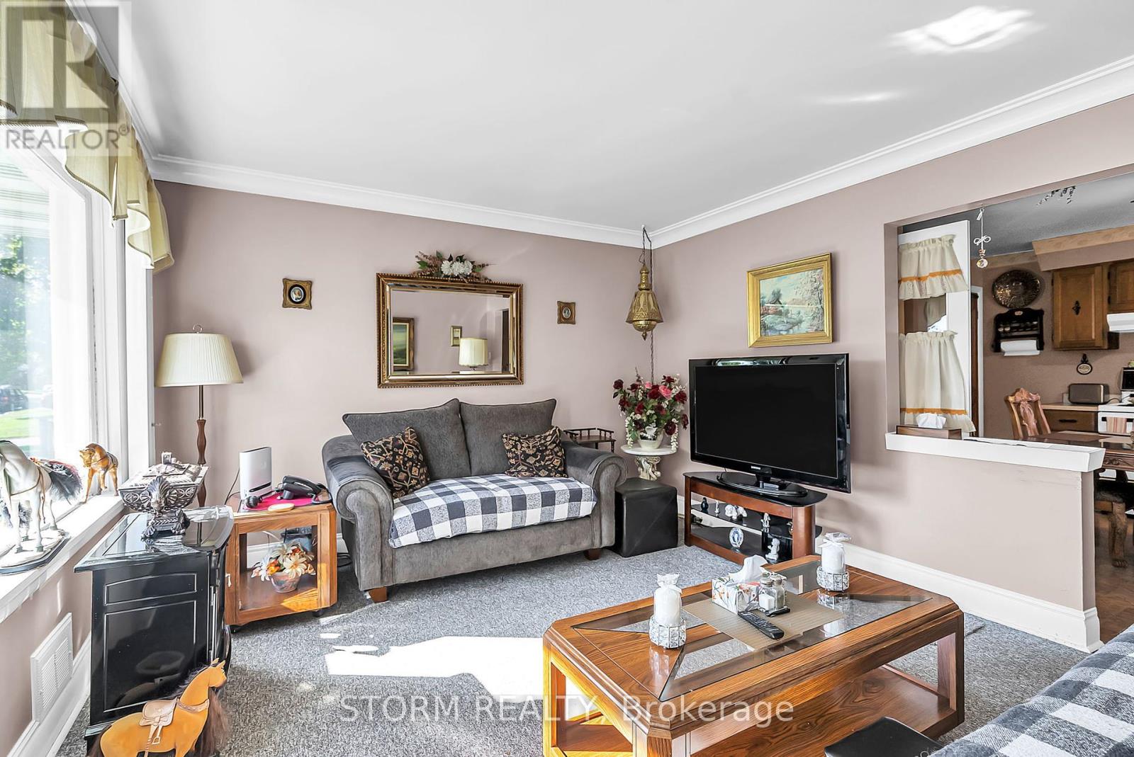 1342 Newark Avenue, Cornwall, Ontario  K6J 4X2 - Photo 15 - X12448107