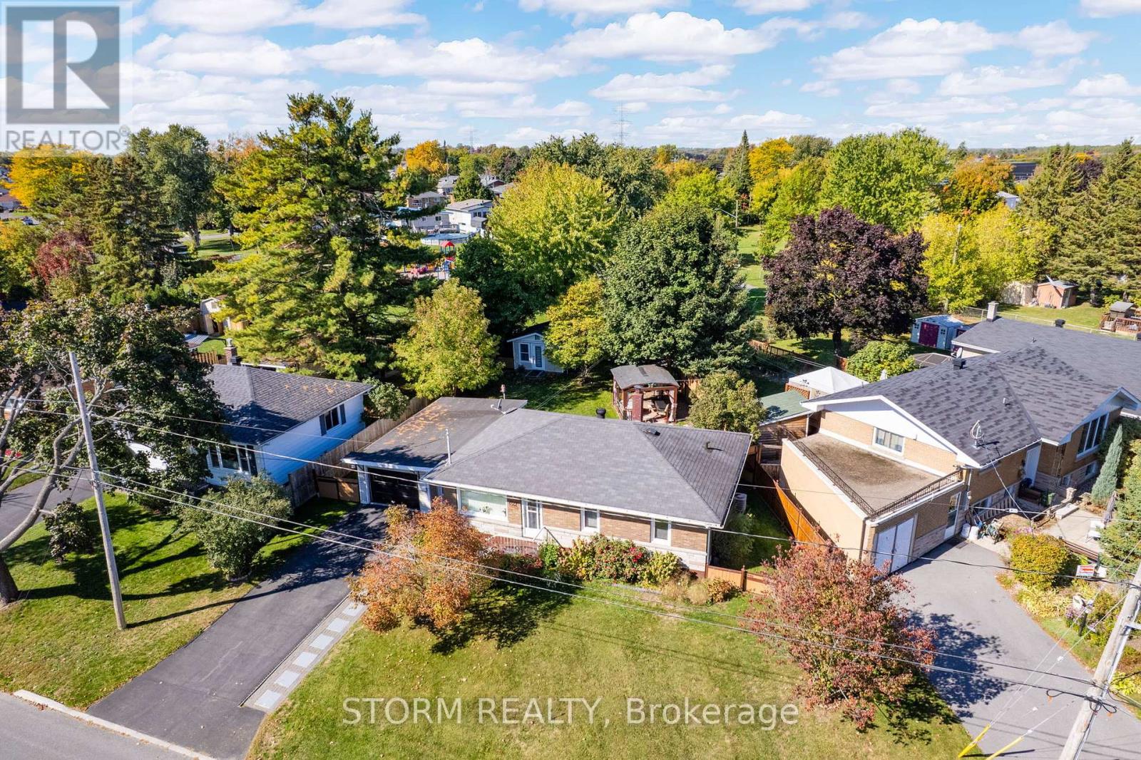 1342 Newark Avenue, Cornwall, Ontario  K6J 4X2 - Photo 3 - X12448107