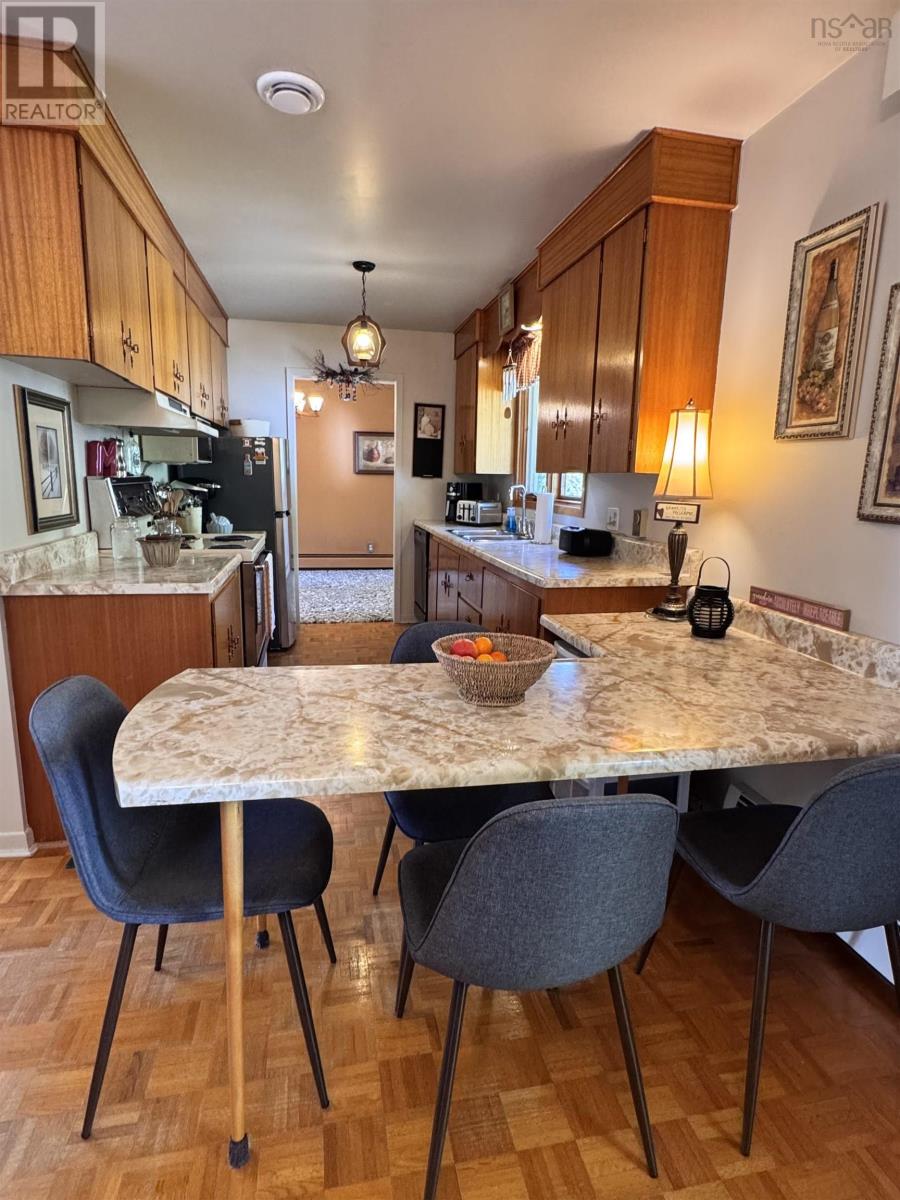 38 Norwood Street, Glace Bay, Nova Scotia  B1A 3M5 - Photo 12 - 202525258
