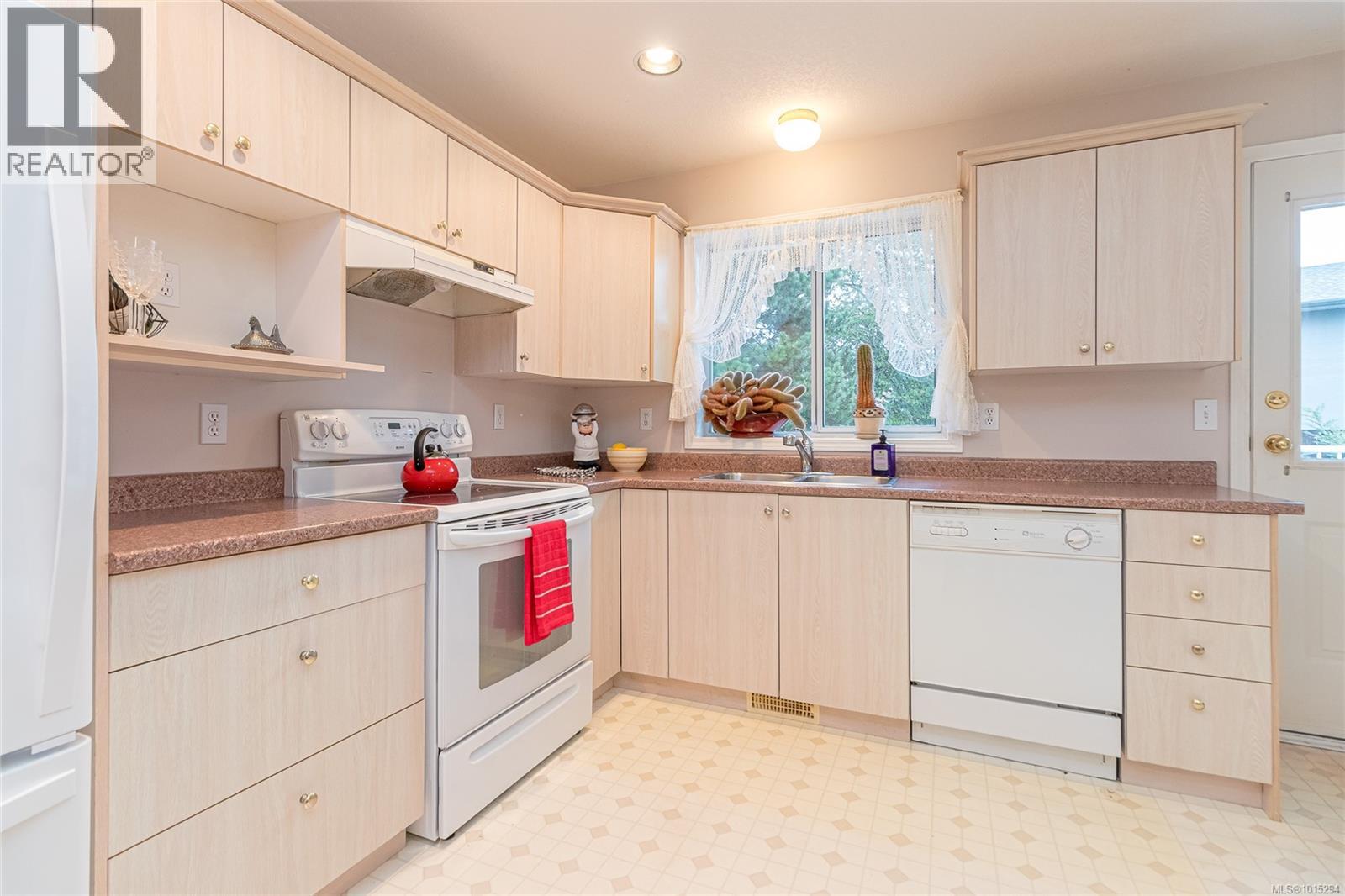 2389 Westhill Pl, Nanaimo, British Columbia  V9R 6M9 - Photo 35 - 1015294