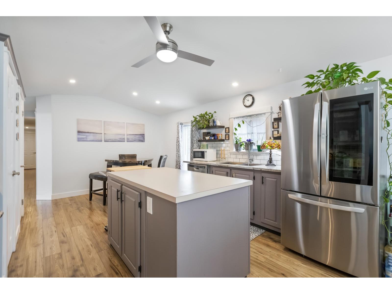 111 43201 LOUGHEED HIGHWAY, Mission, British Columbia