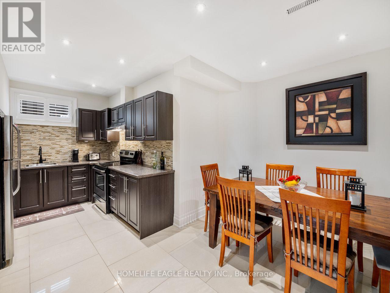 15 Eve Court, Bradford West Gwillimbury, Ontario  L3Z 3H6 - Photo 15 - N12426812