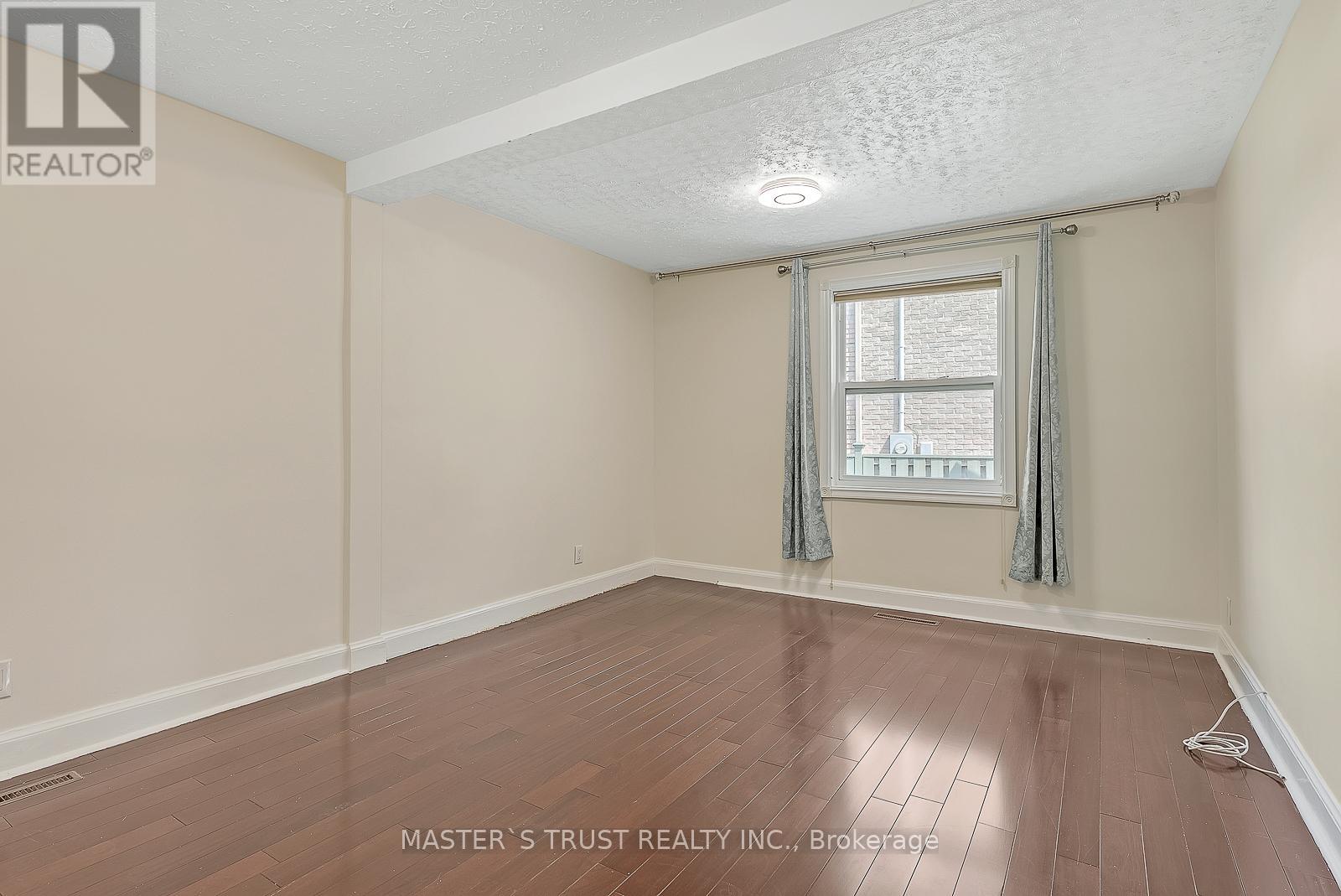 4061 Dufferin Street, Toronto, Ontario  M3H 5R7 - Photo 11 - C12448080