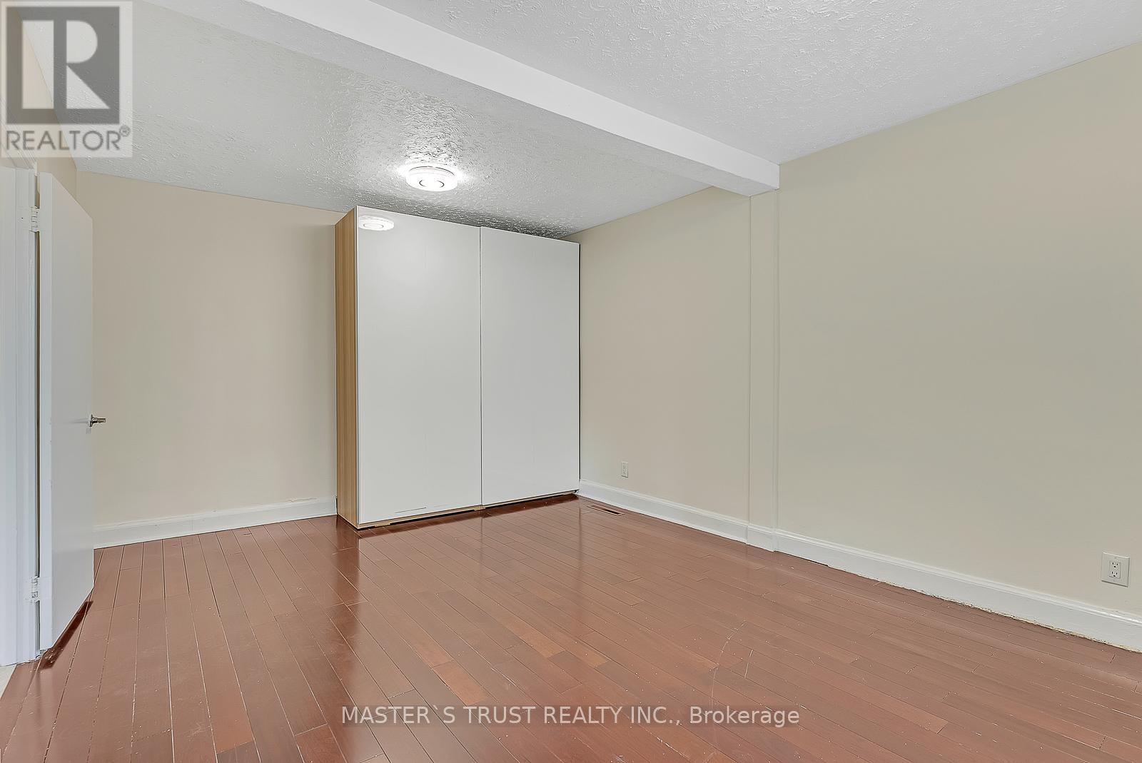 4061 Dufferin Street, Toronto, Ontario  M3H 5R7 - Photo 13 - C12448080