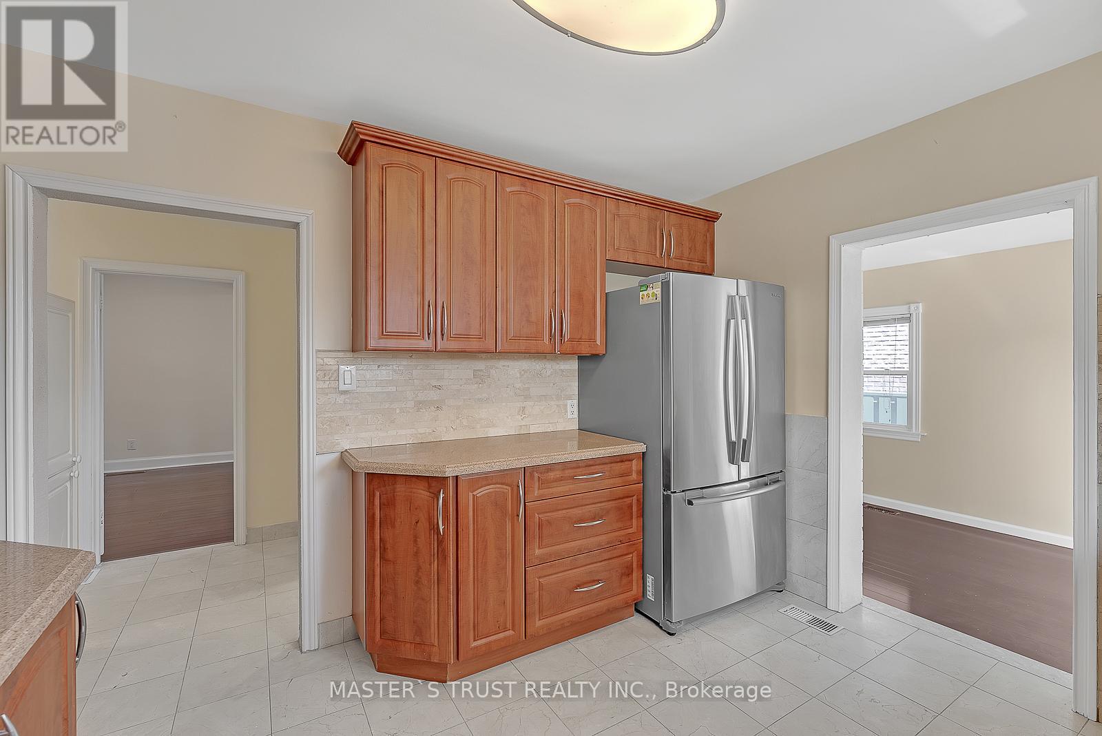 4061 Dufferin Street, Toronto, Ontario  M3H 5R7 - Photo 15 - C12448080