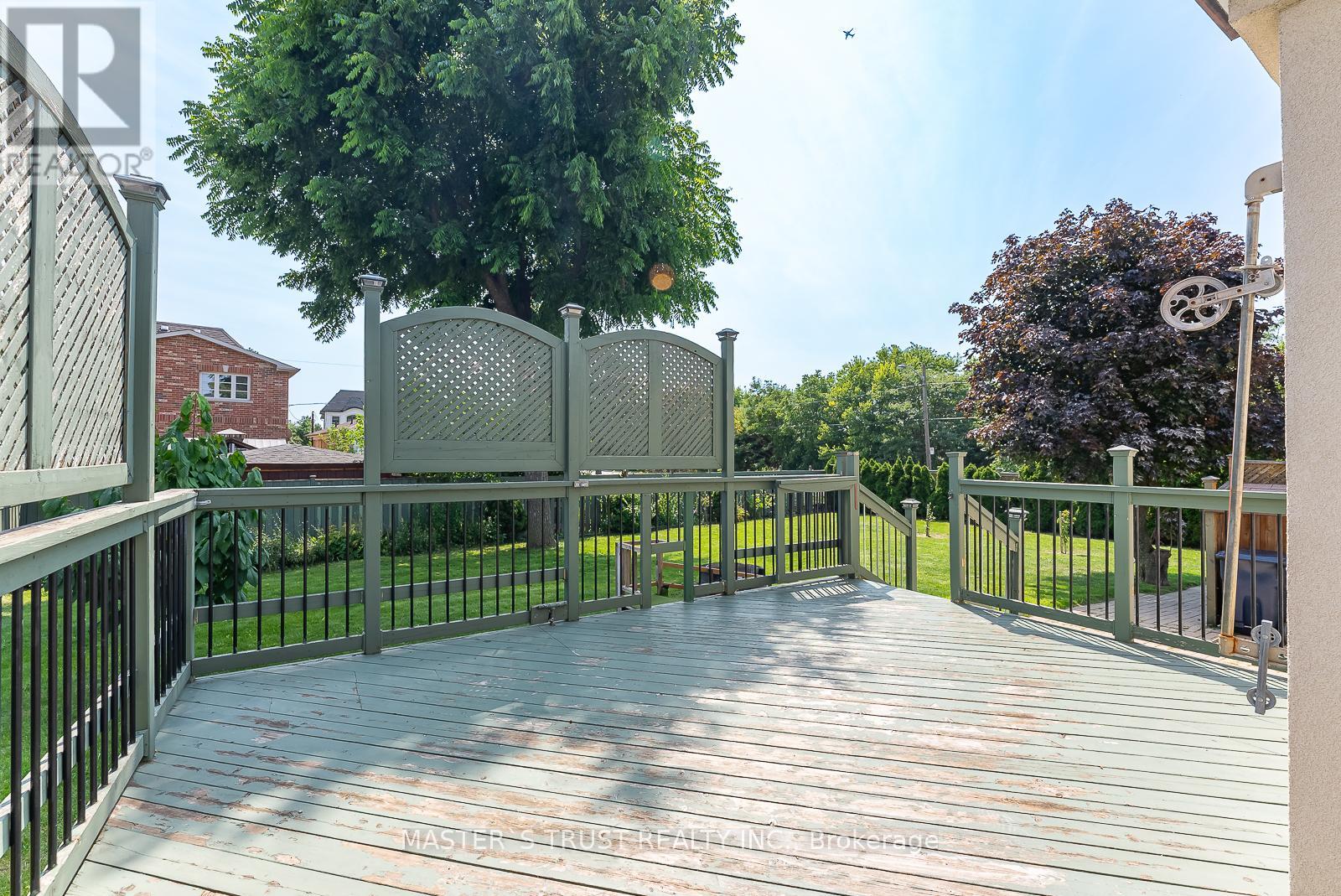 4061 Dufferin Street, Toronto, Ontario  M3H 5R7 - Photo 21 - C12448080