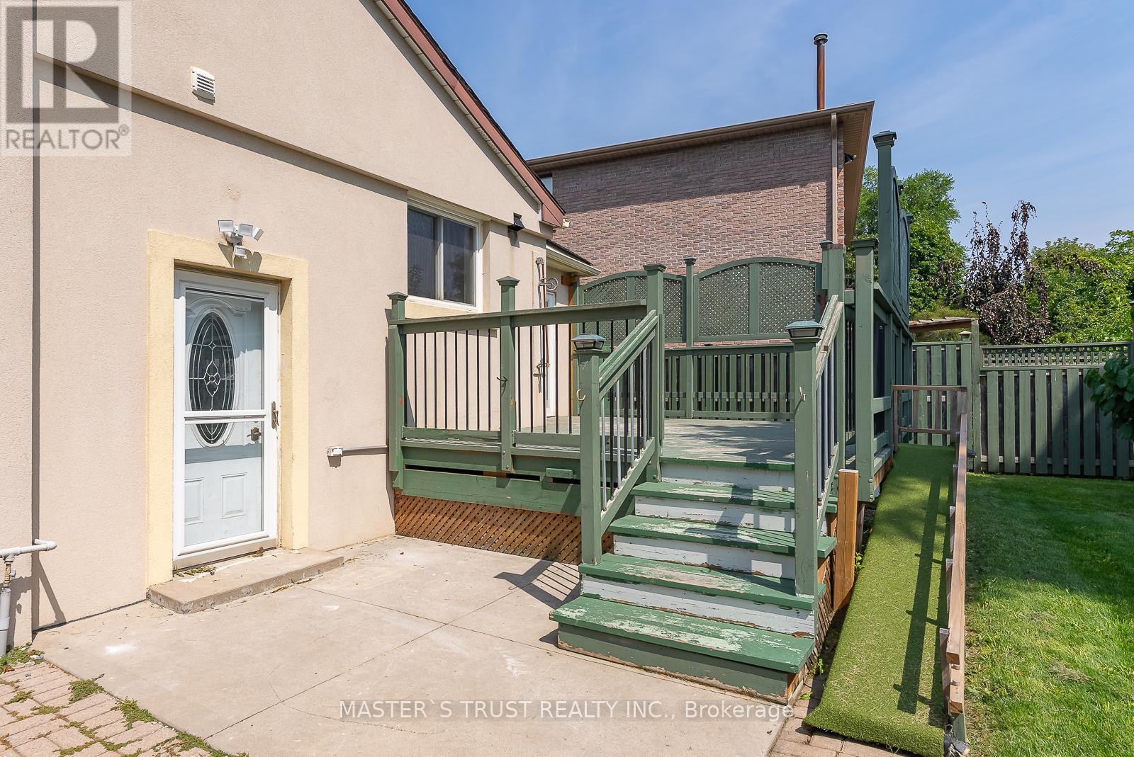 4061 Dufferin Street, Toronto, Ontario  M3H 5R7 - Photo 23 - C12448080