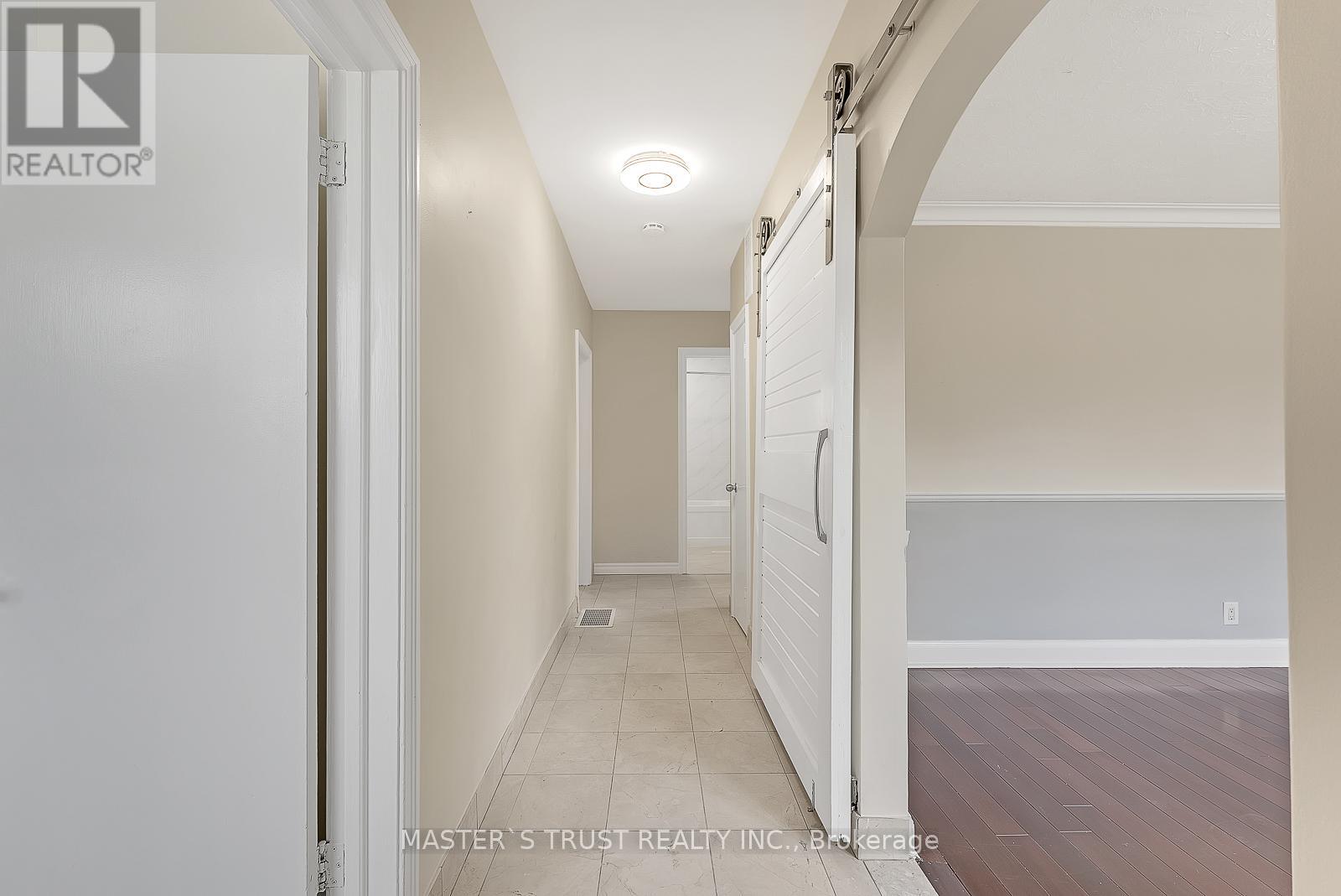 4061 Dufferin Street, Toronto, Ontario  M3H 5R7 - Photo 3 - C12448080