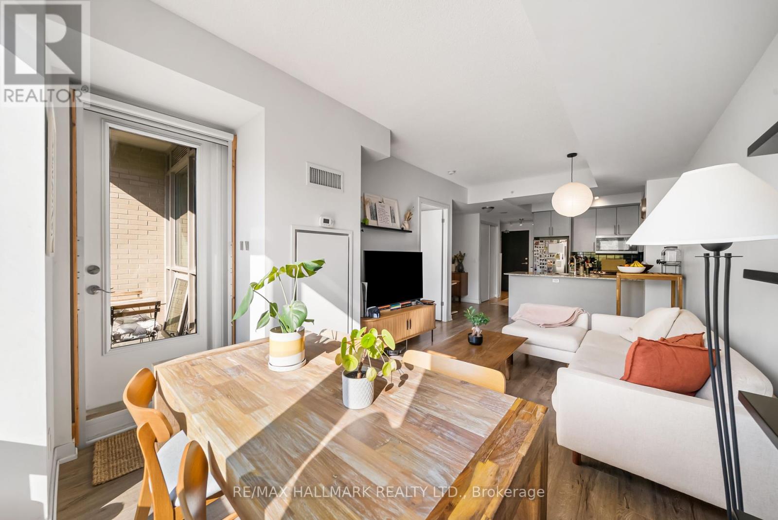303 - 60 Berwick Avenue, Toronto, Ontario  M5P 0A3 - Photo 14 - C12448089