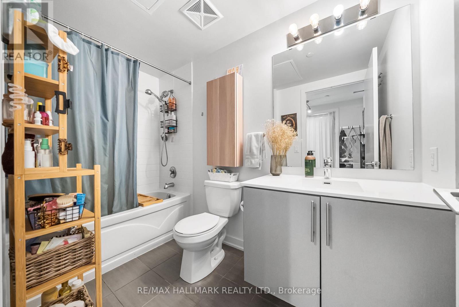 303 - 60 Berwick Avenue, Toronto, Ontario  M5P 0A3 - Photo 22 - C12448089