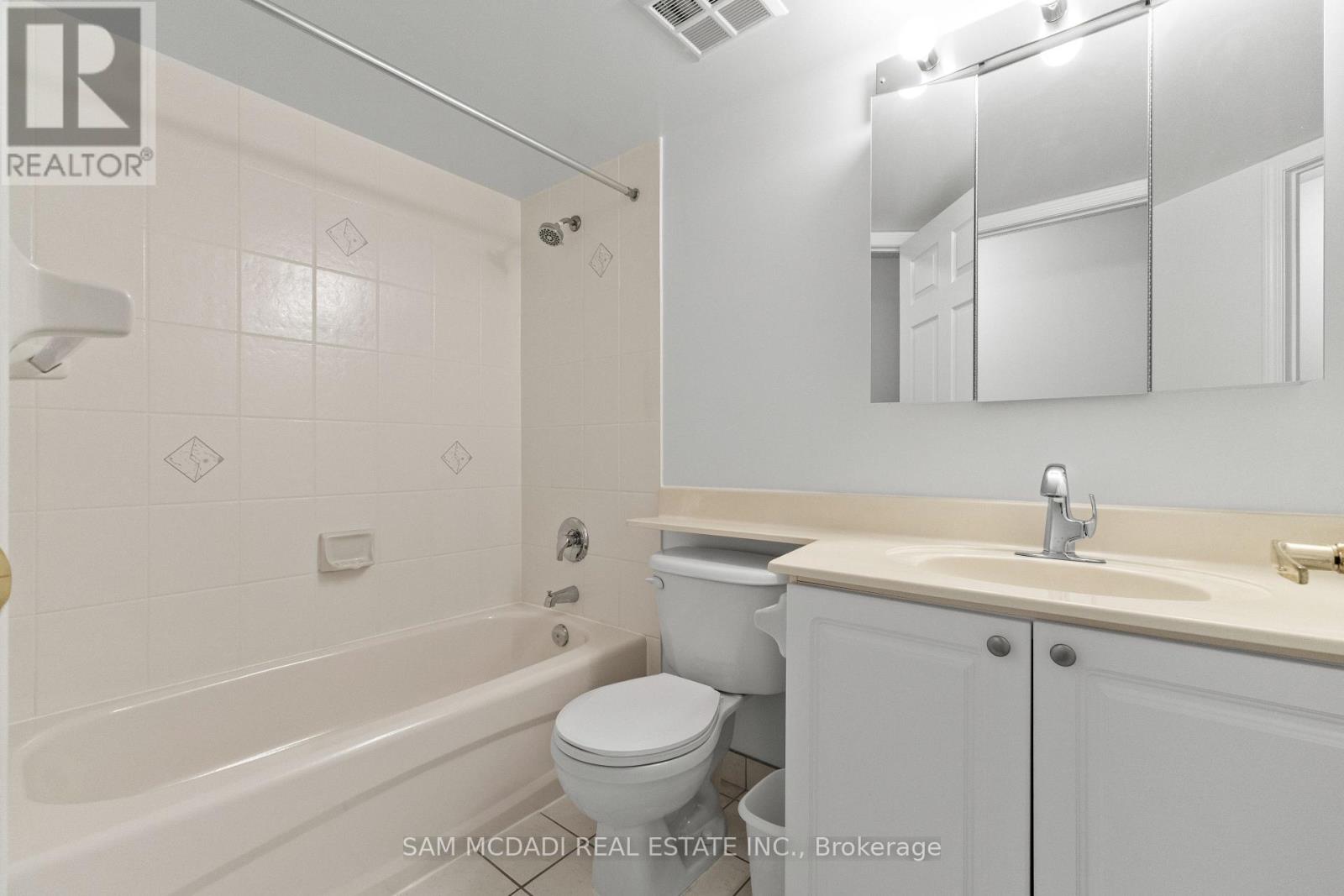 206 - 20 Olive Avenue, Toronto, Ontario  M2N 7G5 - Photo 4 - C12448099