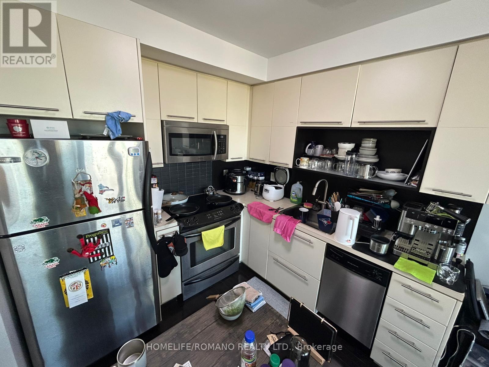 3001 - 25 Carlton Street, Toronto, Ontario  M5B 1L4 - Photo 6 - C12448109