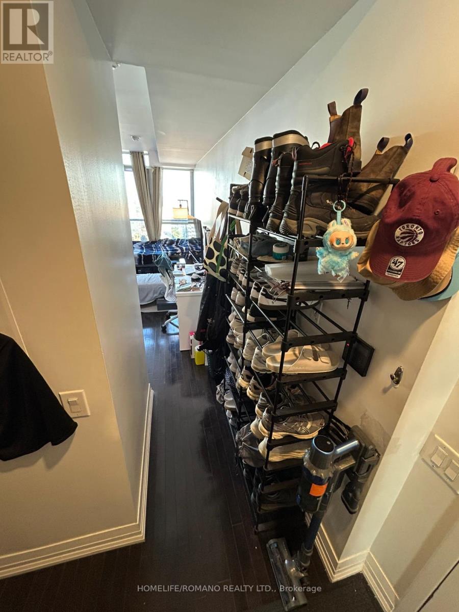 3001 - 25 Carlton Street, Toronto, Ontario  M5B 1L4 - Photo 7 - C12448109