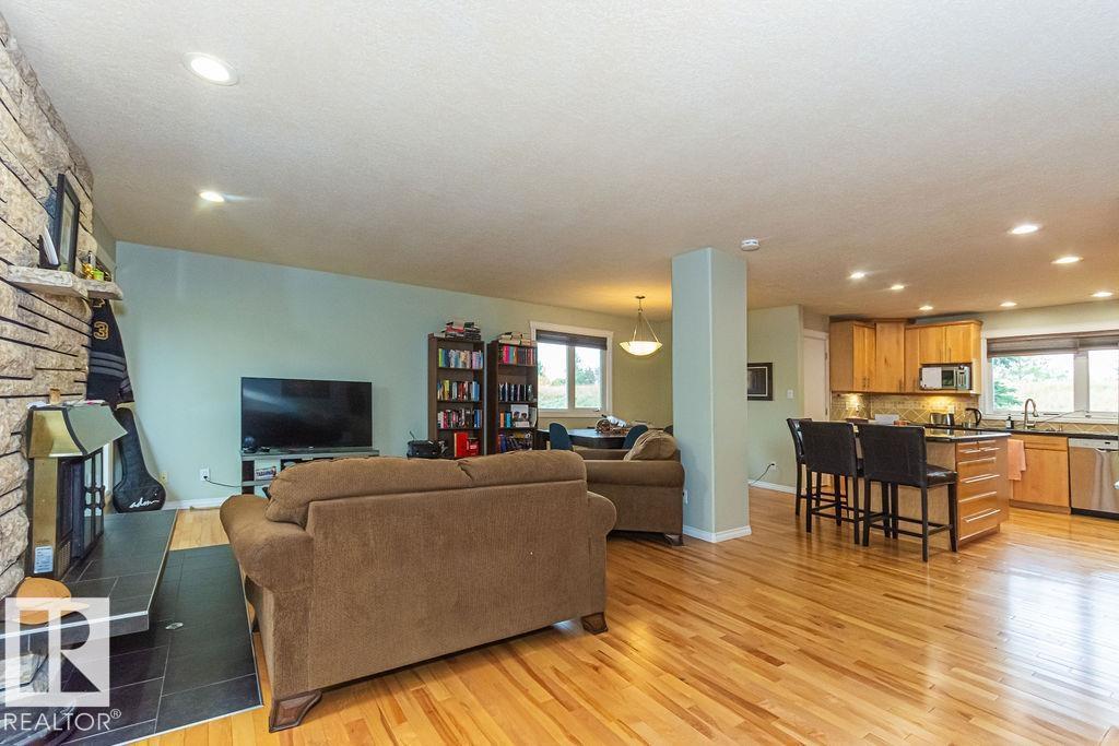 1720 89 St Nw, Edmonton, Alberta  T6K 2A9 - Photo 6 - E4461057