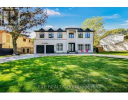 150 WOLFDALE AVENUE, Oakville, Ontario