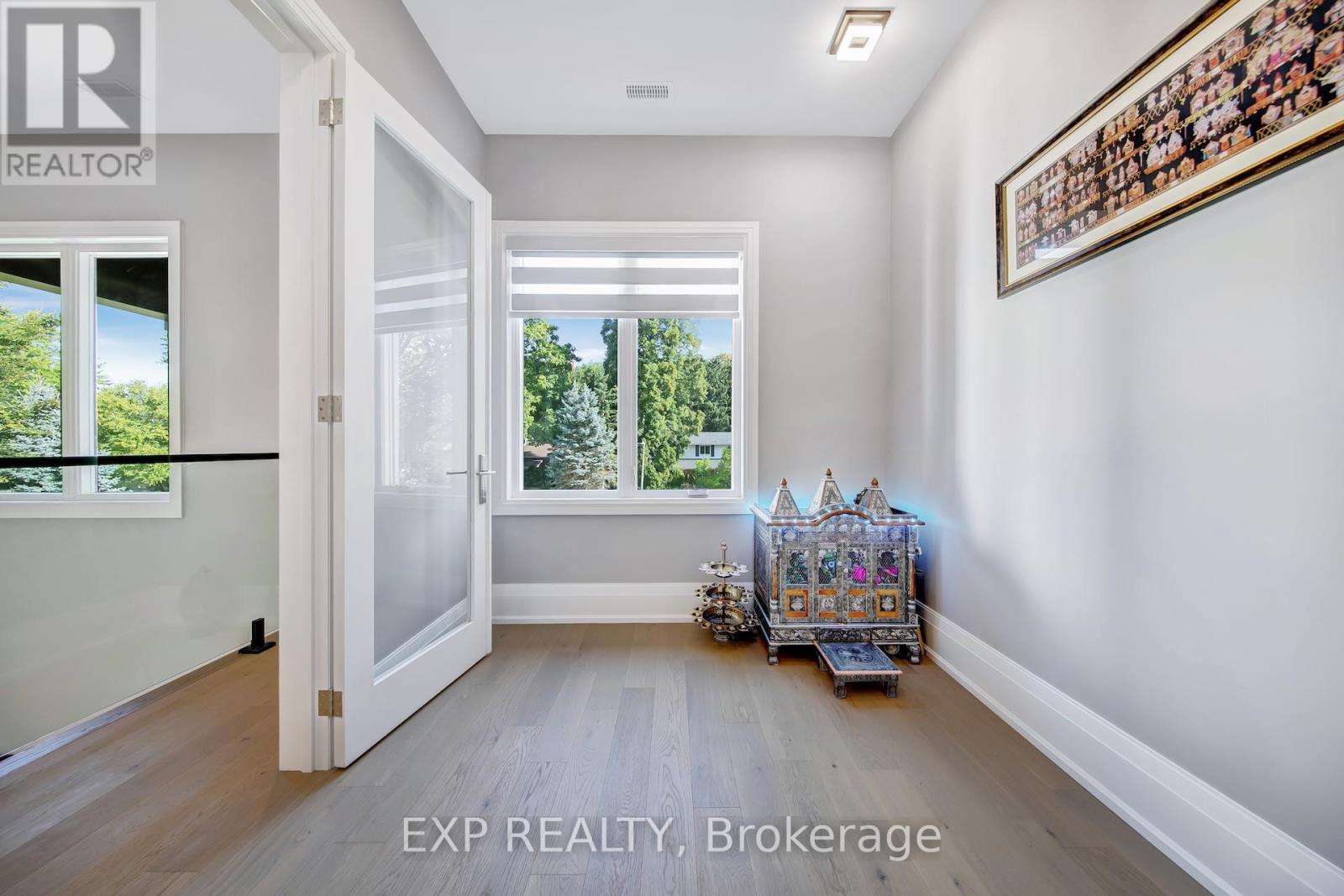 150 Wolfdale Avenue, Oakville, Ontario  L6L 4S1 - Photo 25 - W12439068
