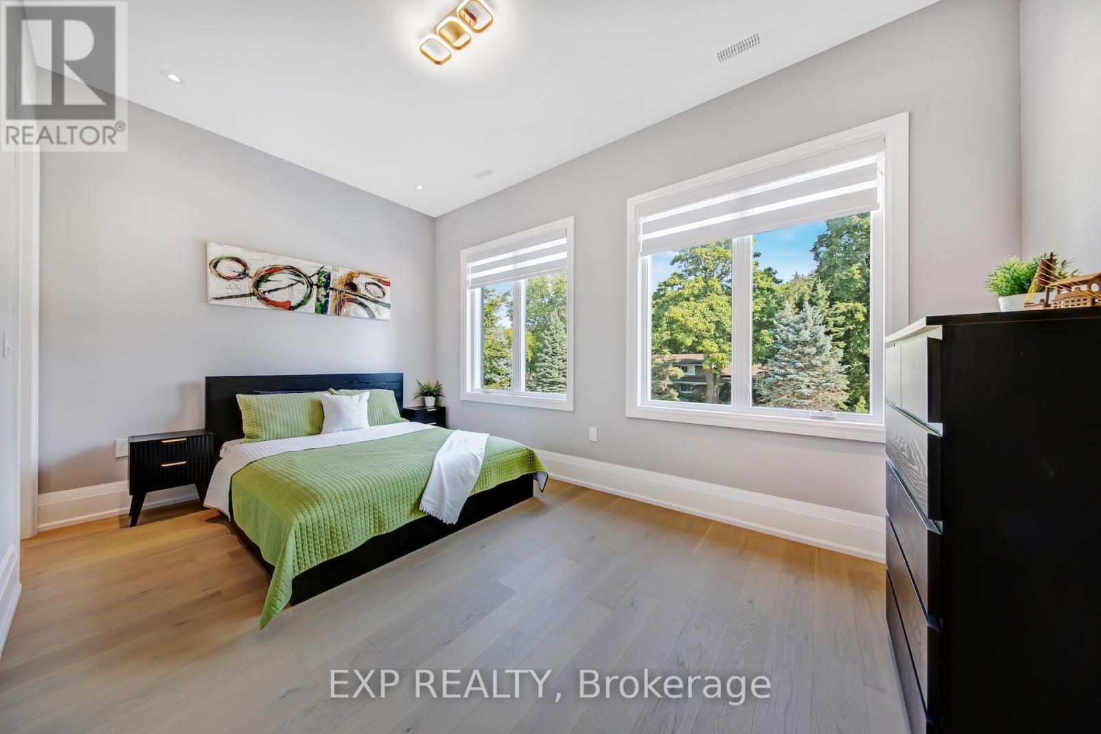 150 Wolfdale Avenue, Oakville, Ontario  L6L 4S1 - Photo 24 - W12439068