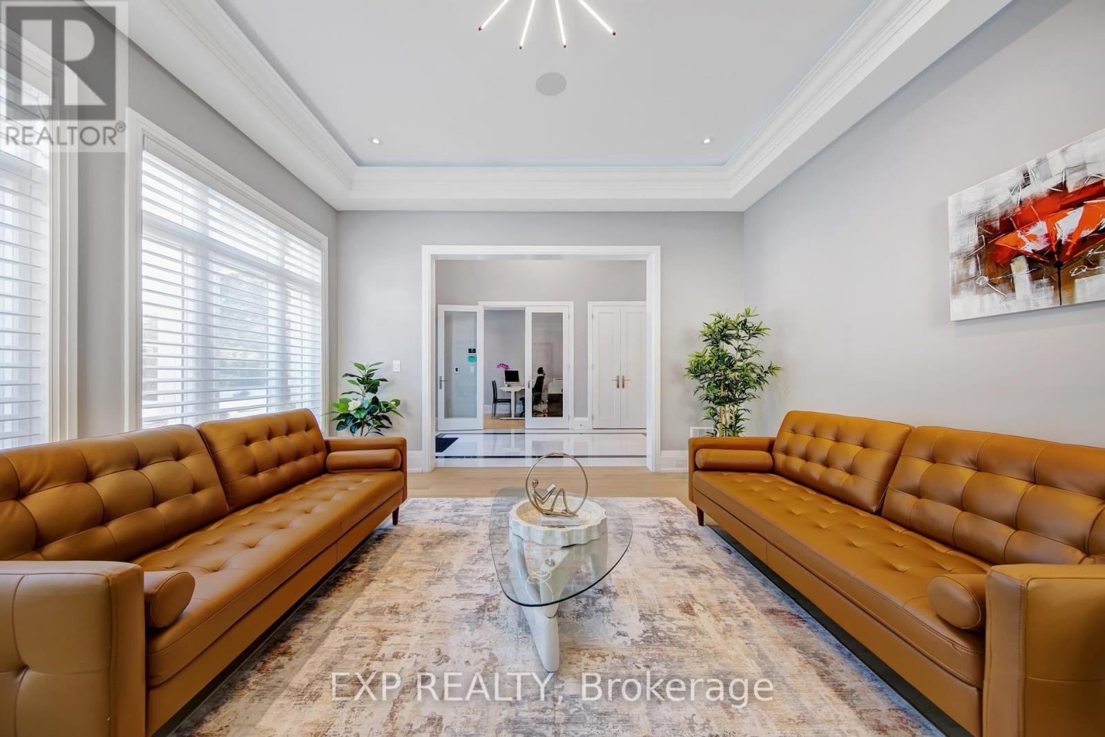 150 Wolfdale Avenue, Oakville, Ontario  L6L 4S1 - Photo 5 - W12439068