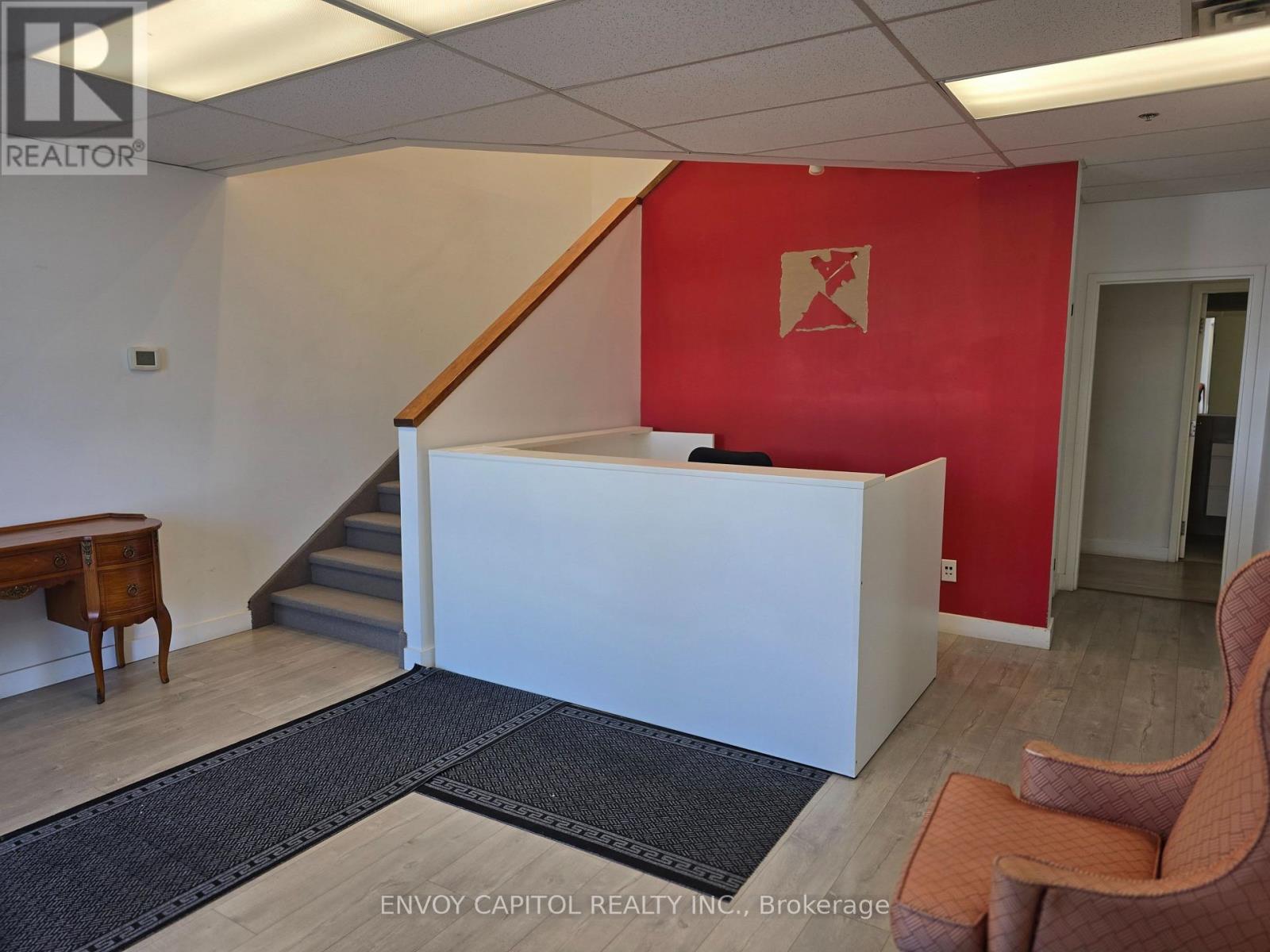 2040 Speers Road, Oakville, Ontario  L6L 2X8 - Photo 7 - W12442380