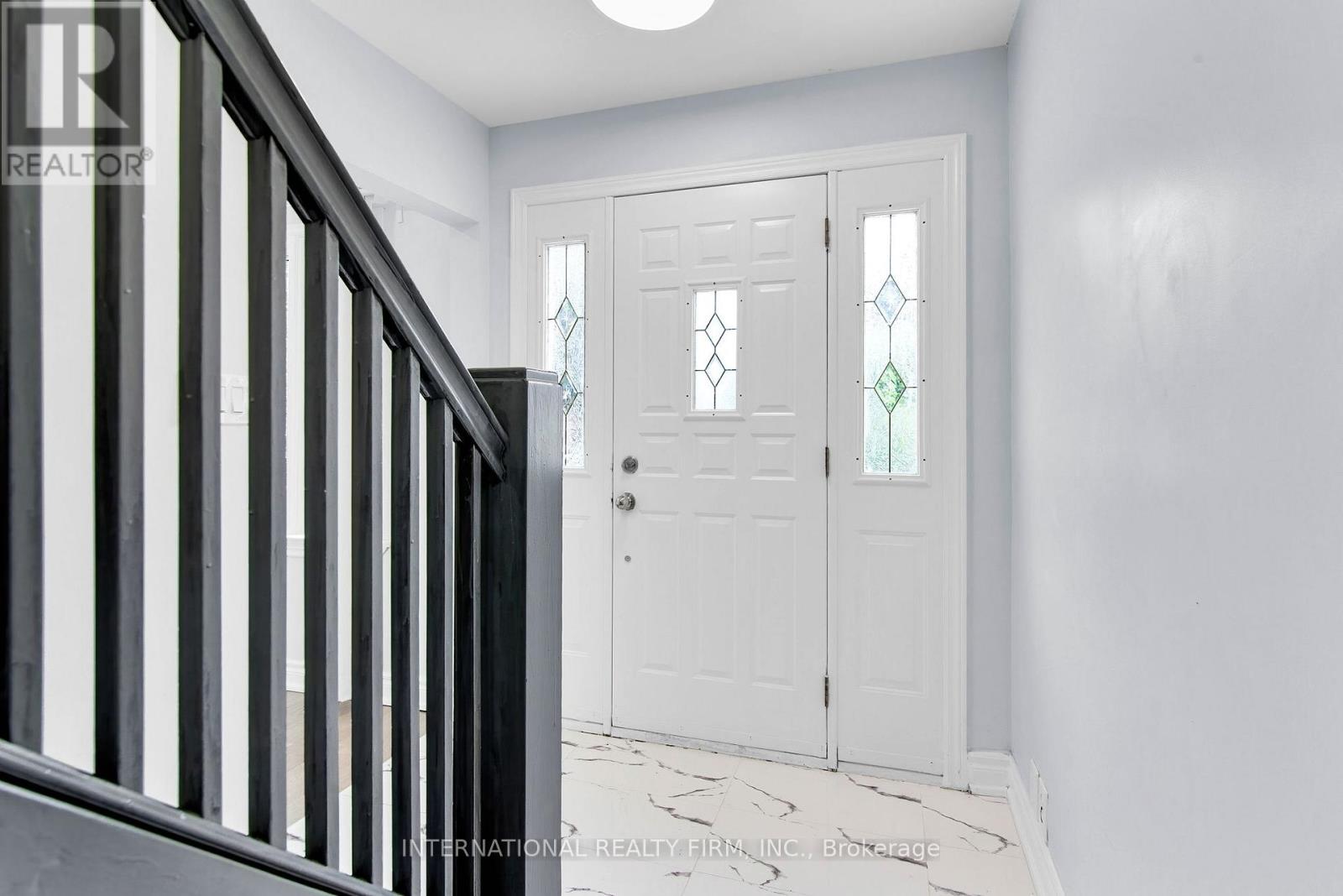 Main - 38 Shangarry Drive, Toronto, Ontario  M1R 1A3 - Photo 3 - E12448087