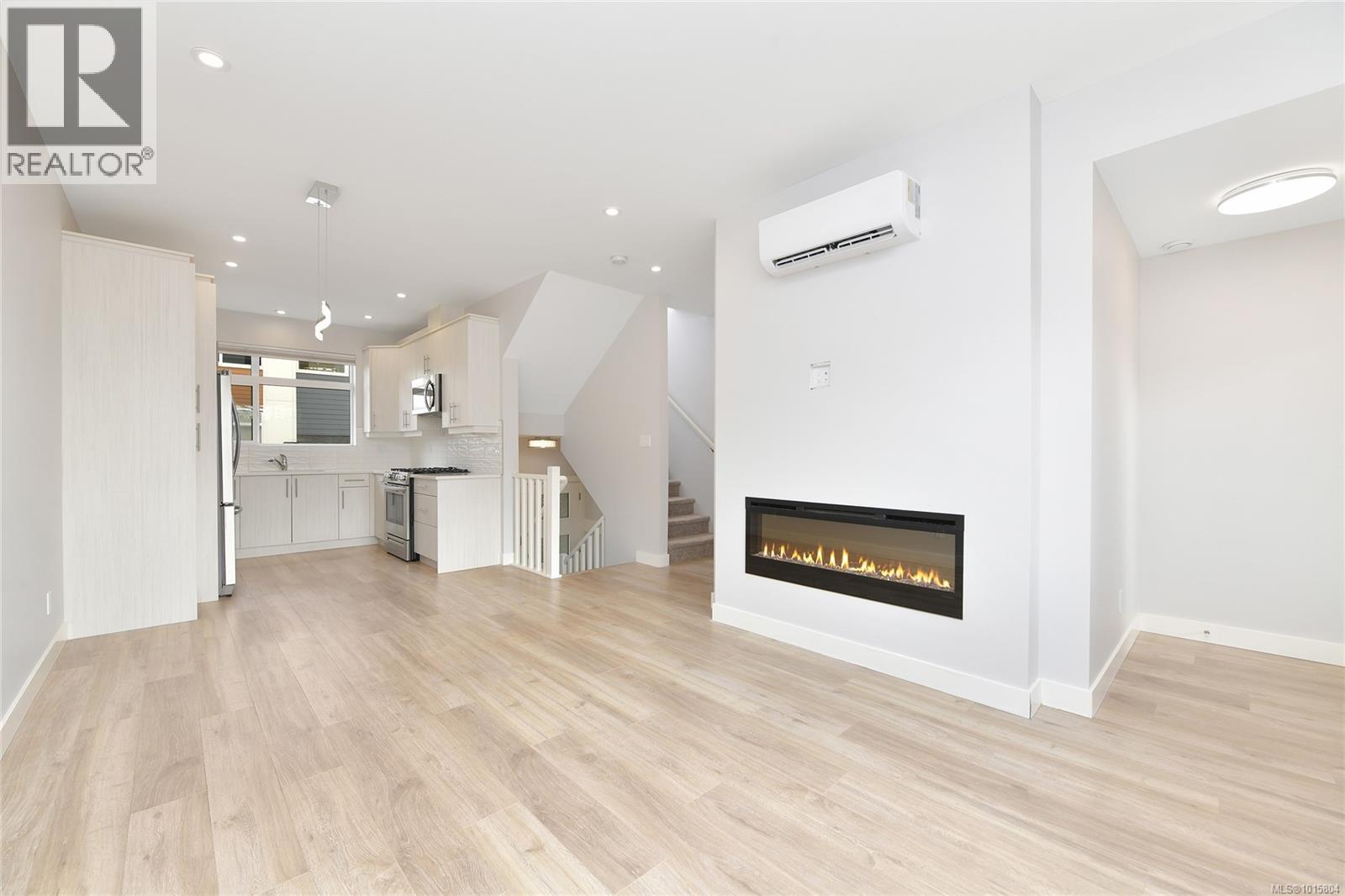 104 3429 HAPPY VALLEY Rd, Langford, British Columbia