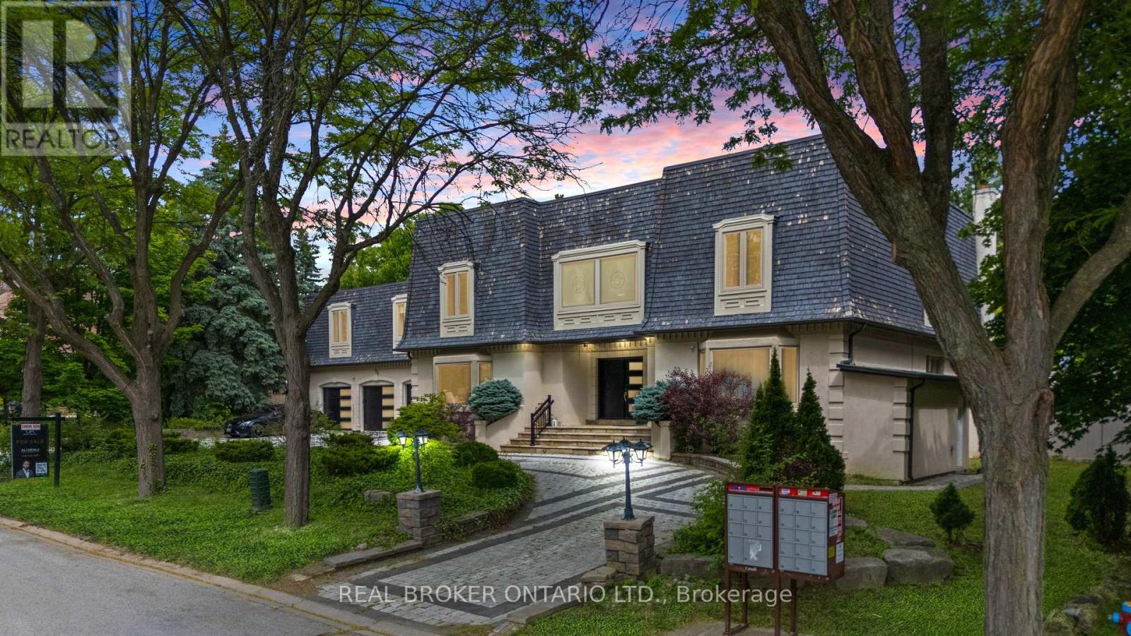 106 Teefy Avenue, Richmond Hill (South Richvale), Ontario  L4C 8C6 - Photo 1 - N12448105