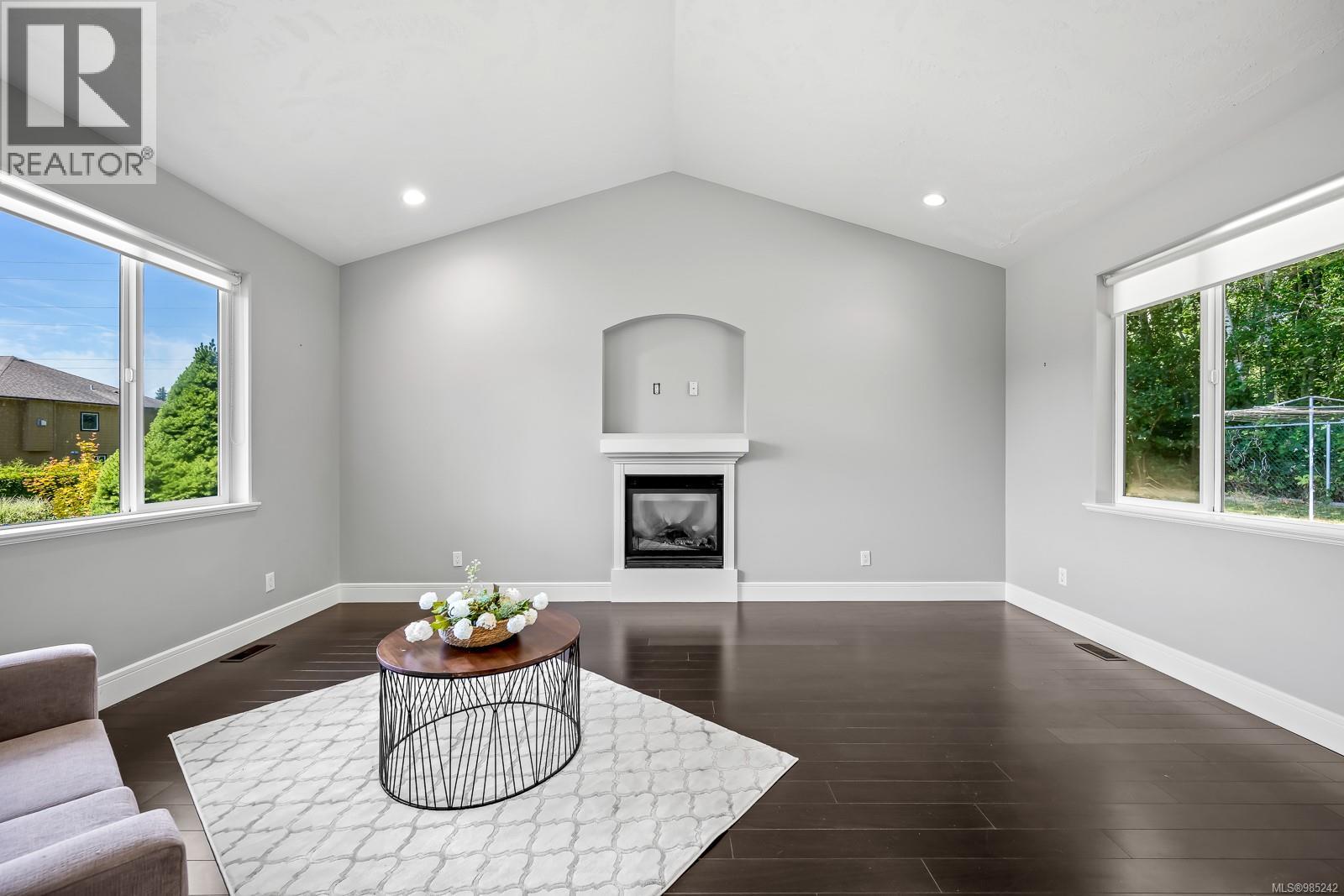 4738 Cruickshank Pl, Courtenay, British Columbia  V9N 4B6 - Photo 4 - 985242