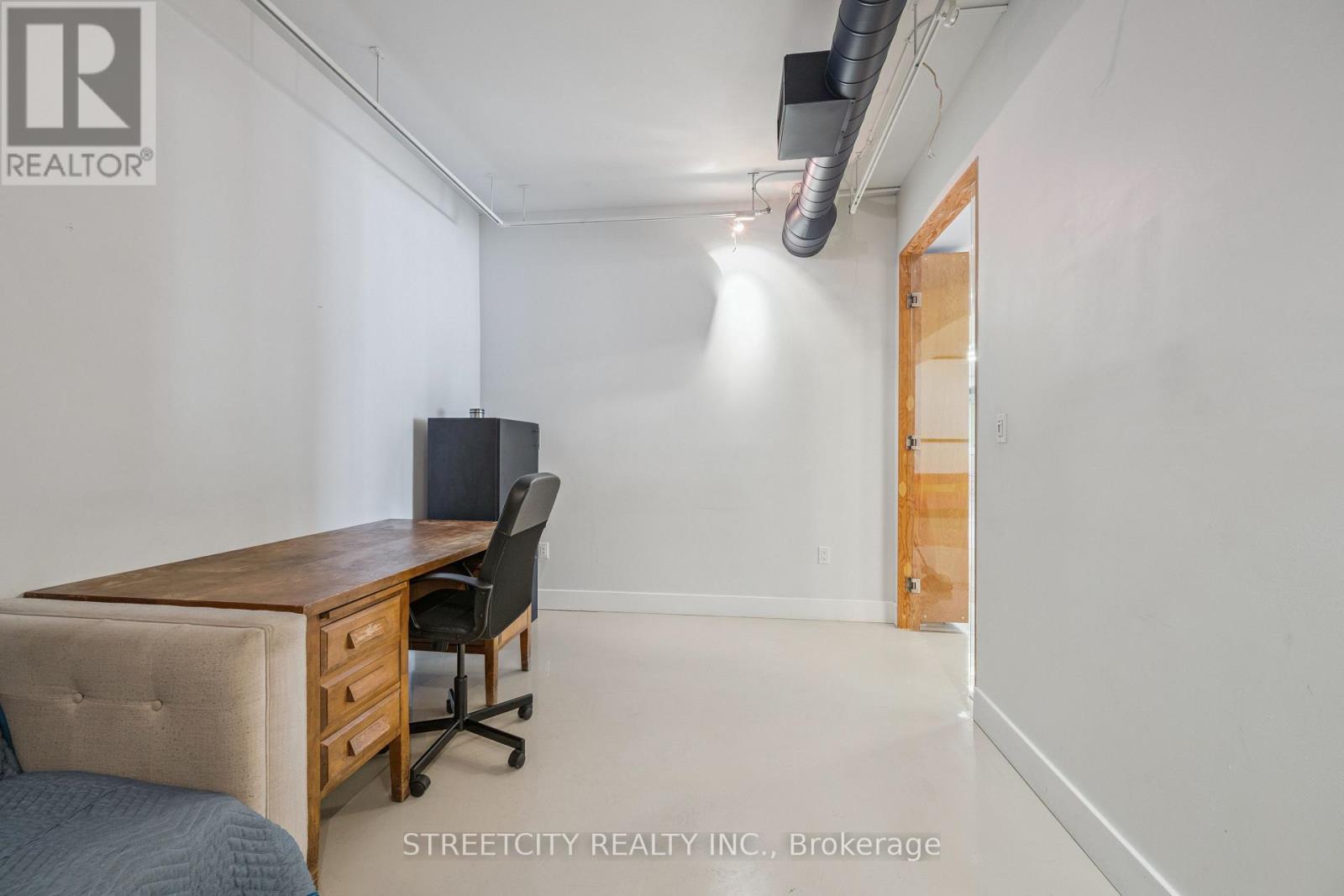 837 Dundas Street W, Toronto, Ontario  M6J 1V4 - Photo 18 - C12448141