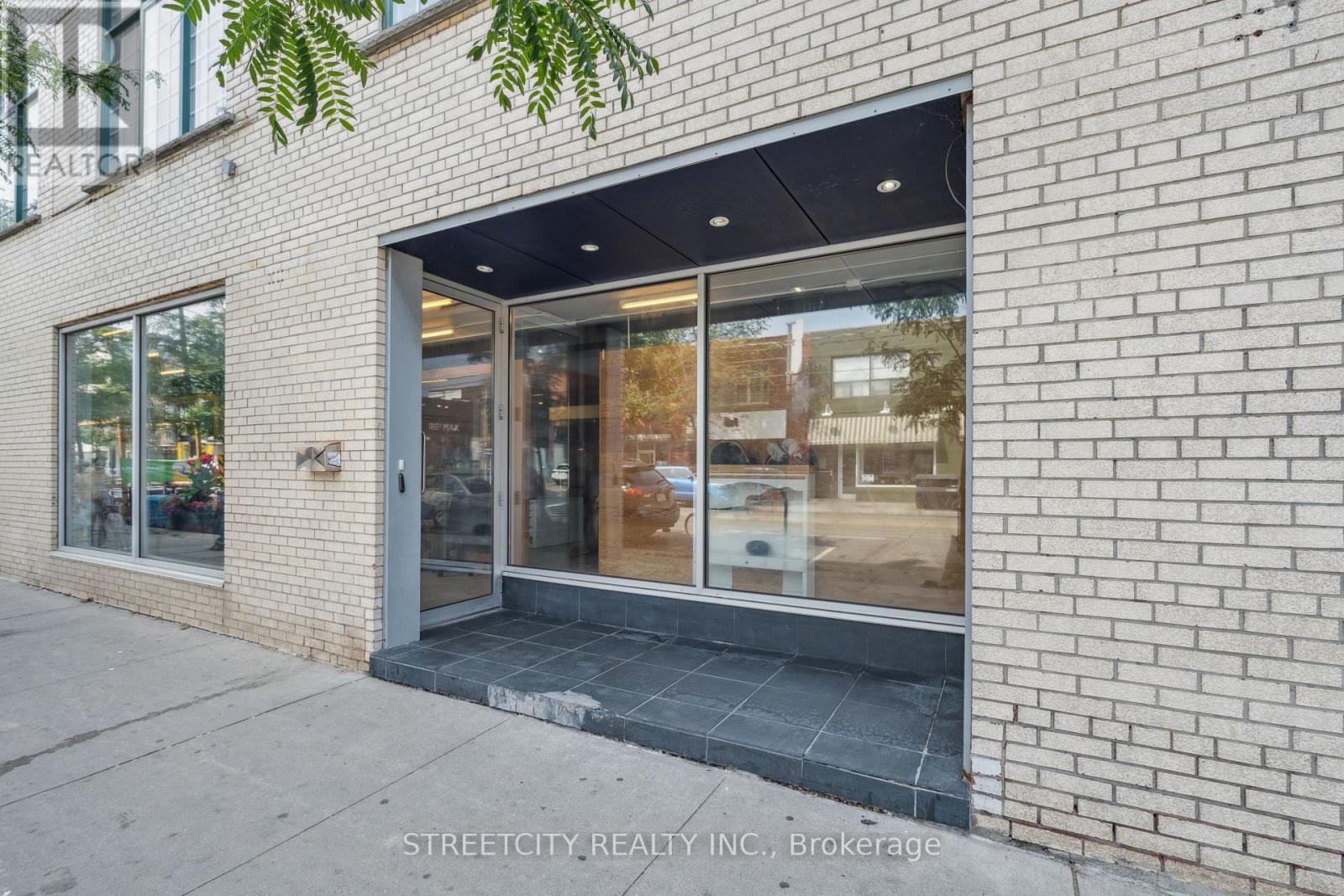 837 Dundas Street W, Toronto, Ontario  M6J 1V4 - Photo 3 - C12448141