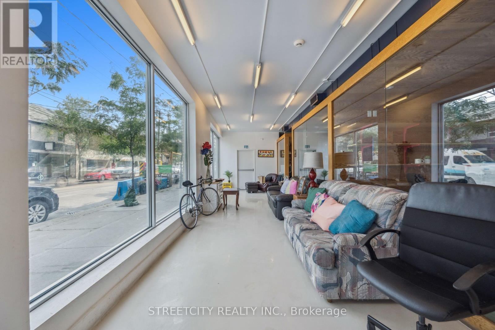 837 Dundas Street W, Toronto, Ontario  M6J 1V4 - Photo 6 - C12448141