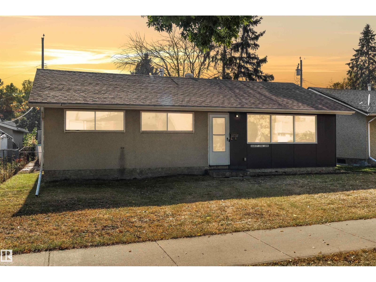 16437 106 AV NW, Edmonton, Alberta