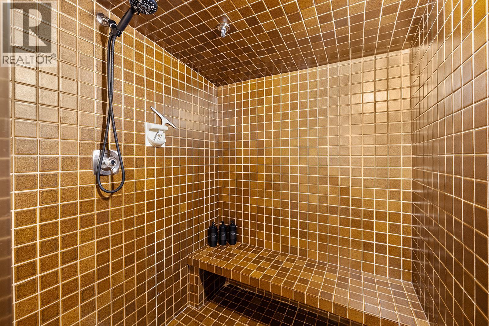 7470 Porcupine Road Unit# 804 Big White Photo 16