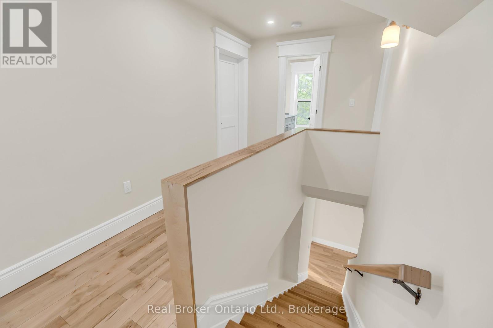 16 Hillcrest Street W, South Bruce, Ontario  N0G 2S0 - Photo 32 - X12448163