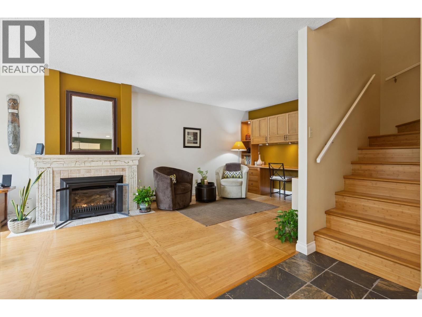 3917 Pender Street, Burnaby, British Columbia  V5C 2L7 - Photo 6 - R3054979