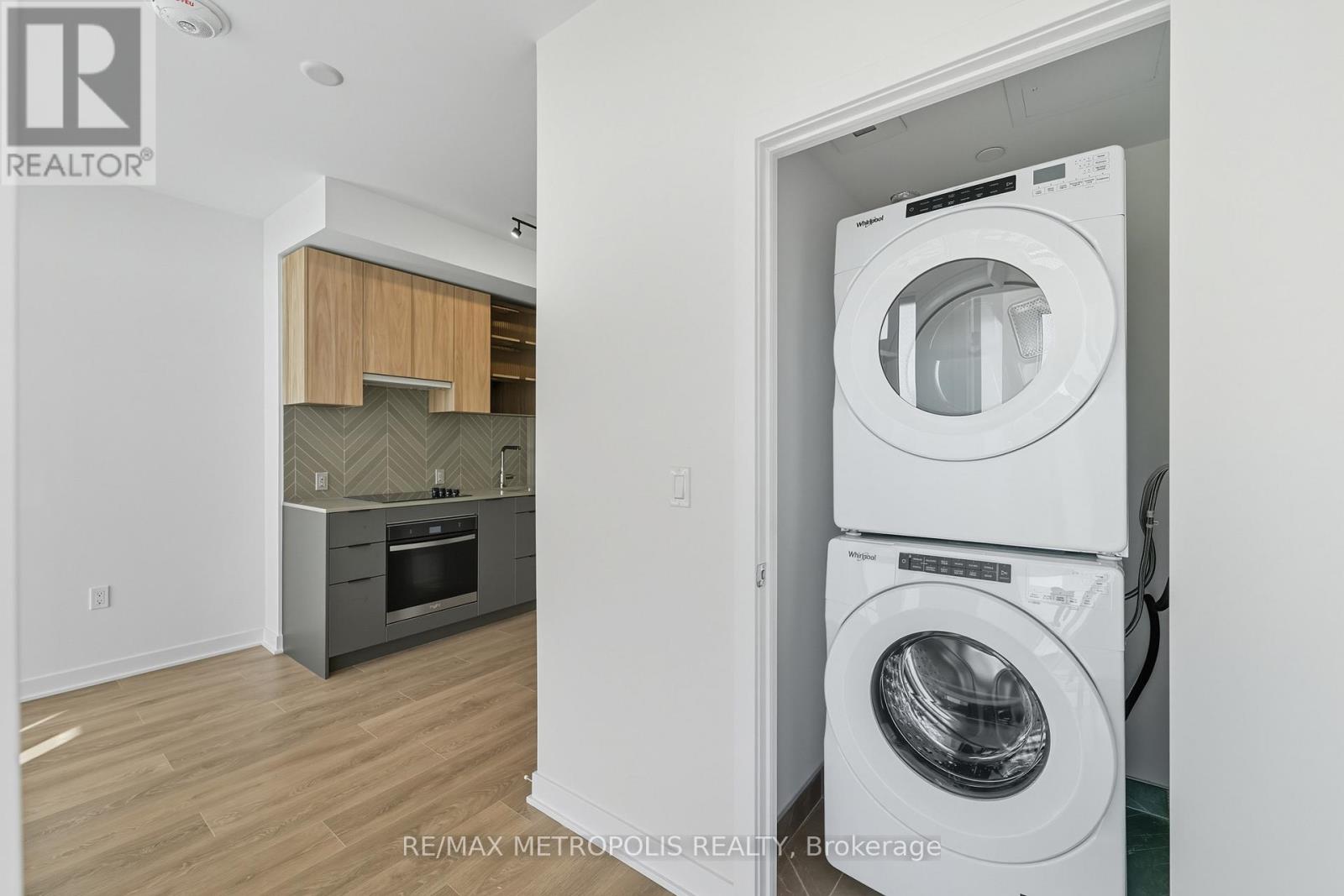 204 - 1037 The Queensway, Toronto, Ontario  M8Z 6C7 - Photo 13 - W12448097