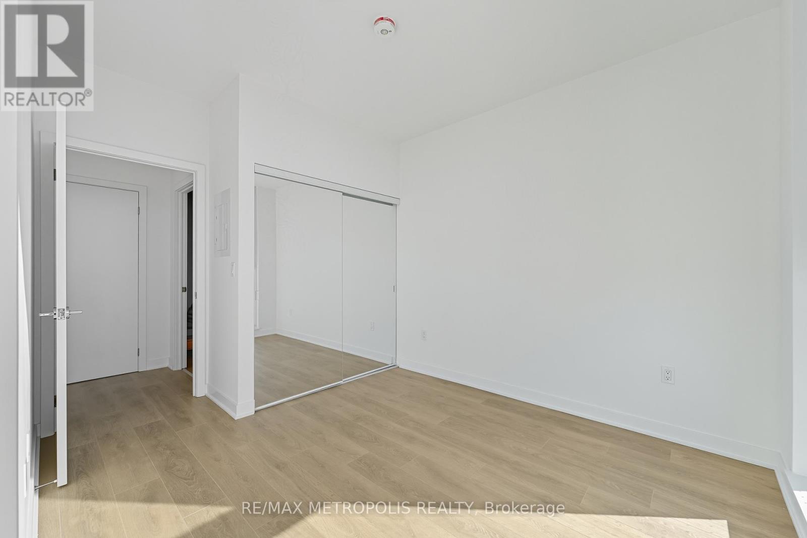 204 - 1037 The Queensway, Toronto, Ontario  M8Z 6C7 - Photo 16 - W12448097
