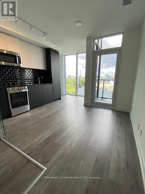 725 - 285 Dufferin Street, Toronto, Ontario  M6K 0J2 - Photo 2 - W12448106