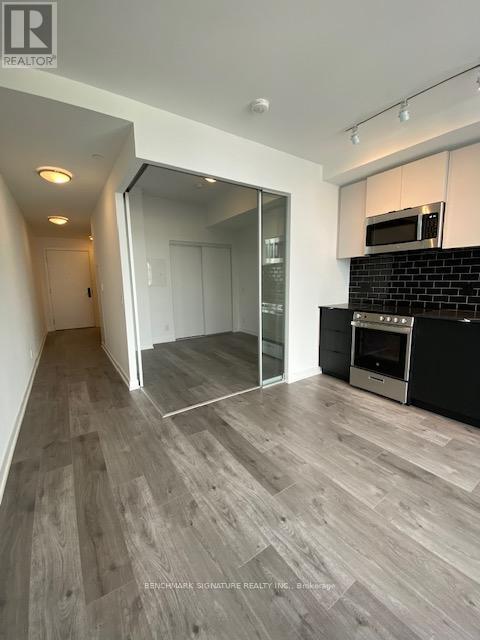 725 - 285 Dufferin Street, Toronto, Ontario  M6K 0J2 - Photo 5 - W12448106