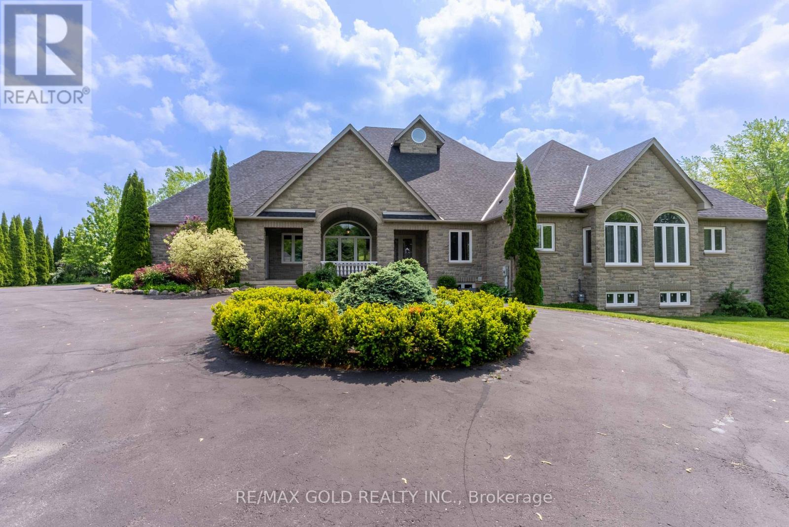 17 HIGHCREST ROAD, Caledon, Ontario