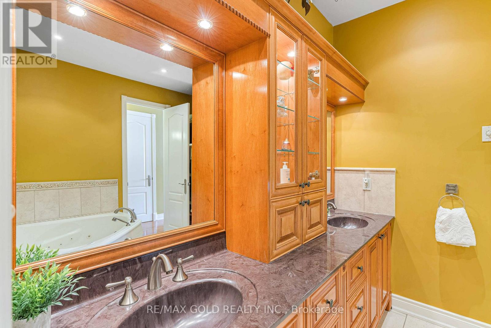 17 Highcrest Road, Caledon, Ontario  L7E 0C2 - Photo 28 - W12198797