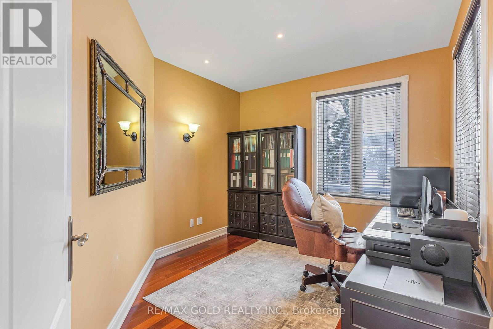 17 Highcrest Road, Caledon, Ontario  L7E 0C2 - Photo 9 - W12198797