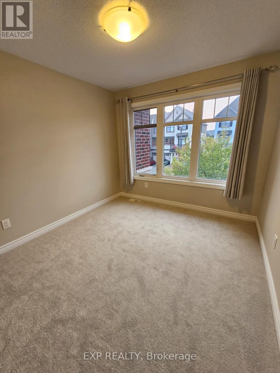 213 Halyard Way, Ottawa, Ontario  K2T 0L2 - Photo 8 - X12448140
